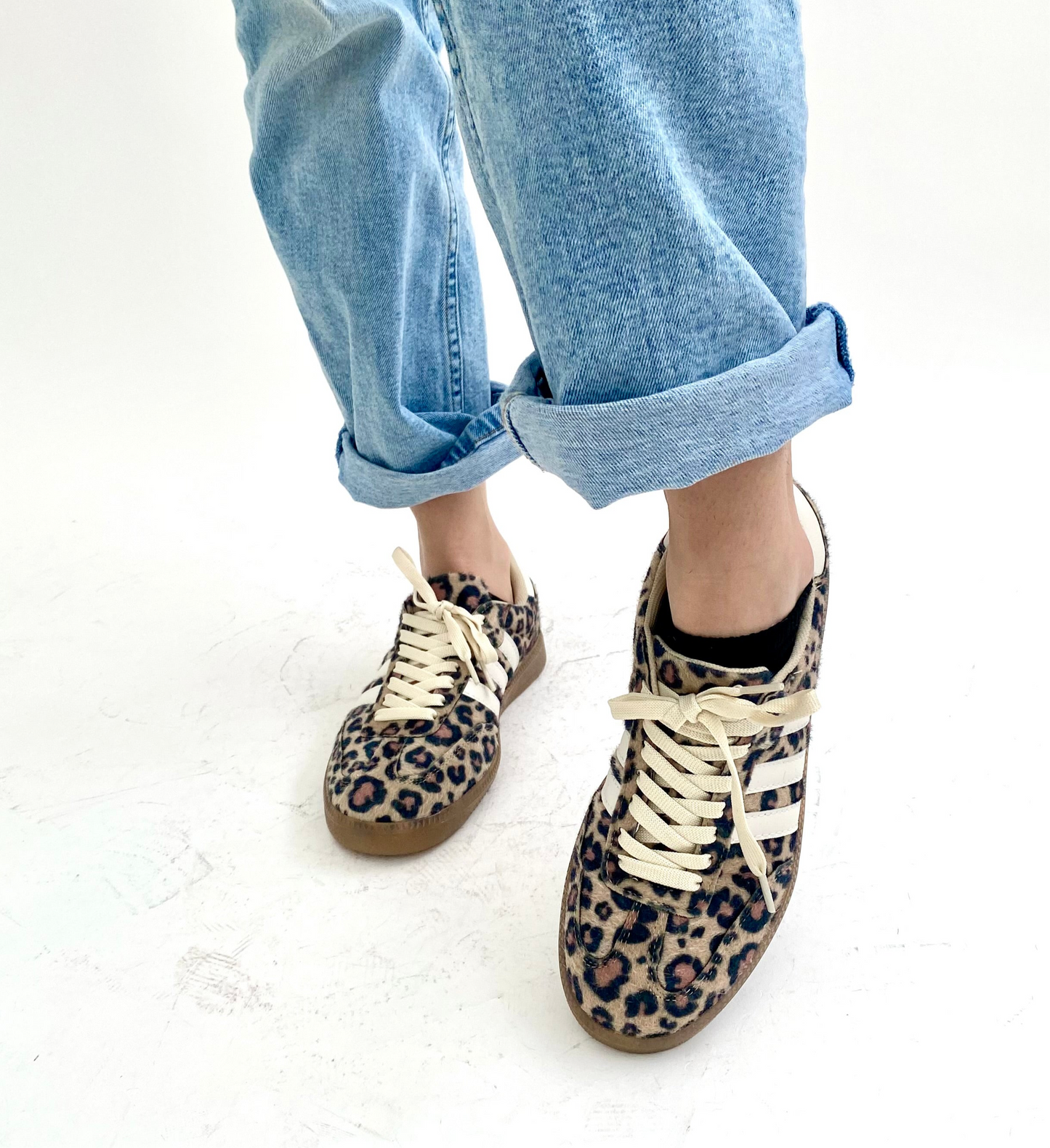 Tennis estilo samba en print leopardo | ILSE
